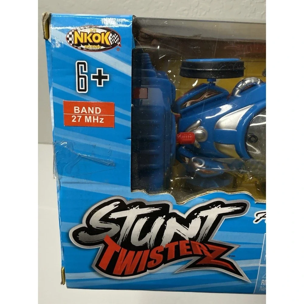 Nitro Stunt Twisterz Radio Control Car RC Spin Wheelie Flip Lights NKOK Toy‎ New